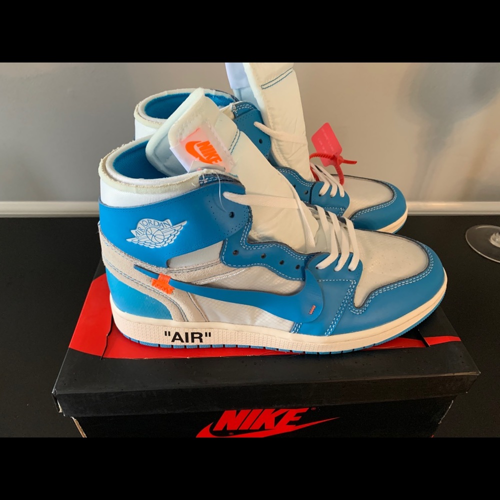 Nike DS OFF-White Jordan 1’s UNC